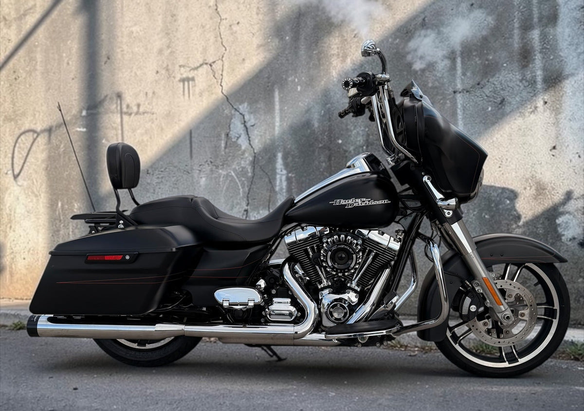 Harley Davidson Street Glide | Matte BLK/RED