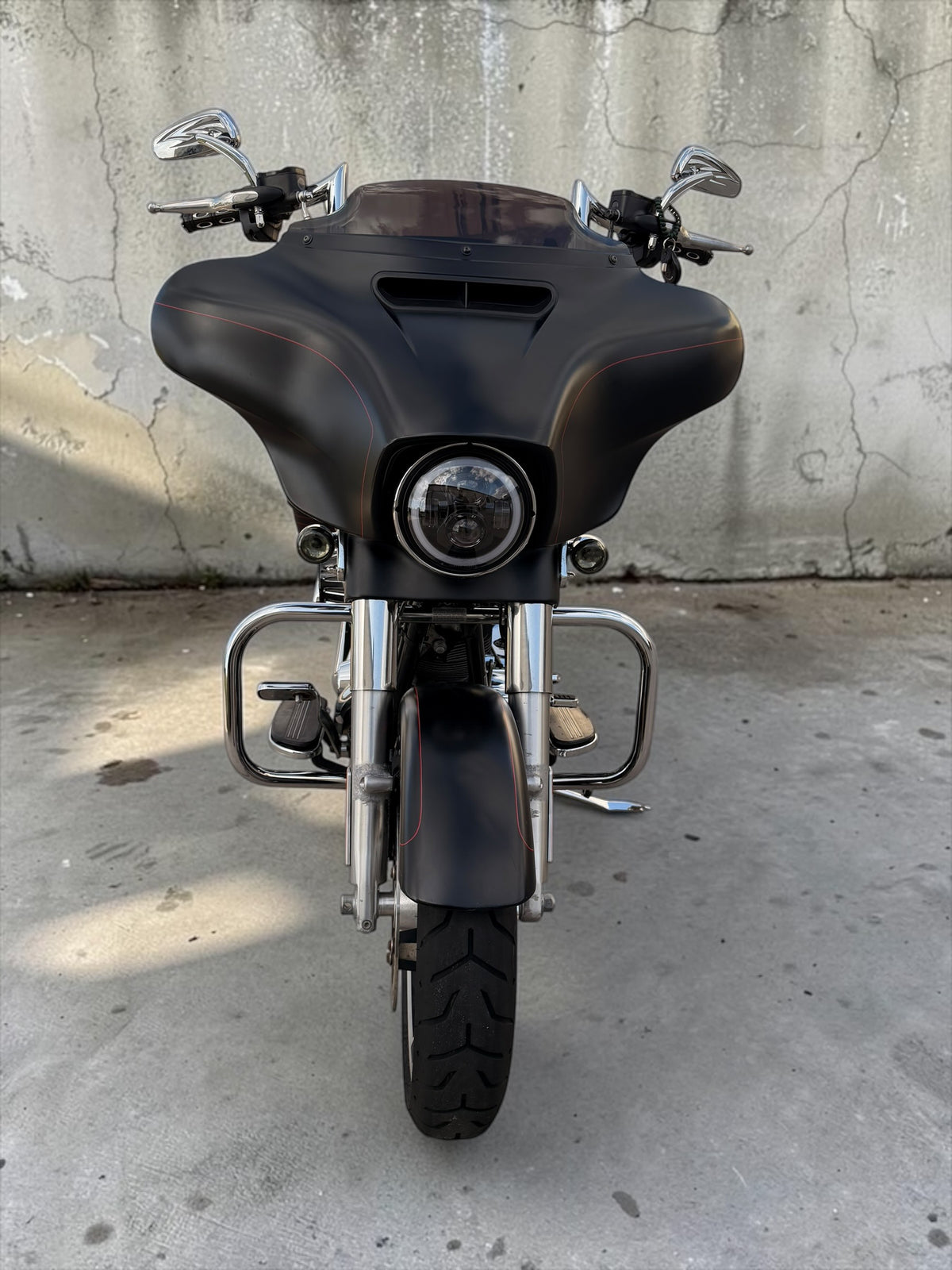 Harley Davidson Street Glide | Matte BLK/RED