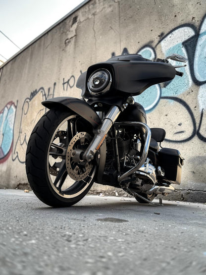 Harley Davidson Street Glide | Matte BLK/RED