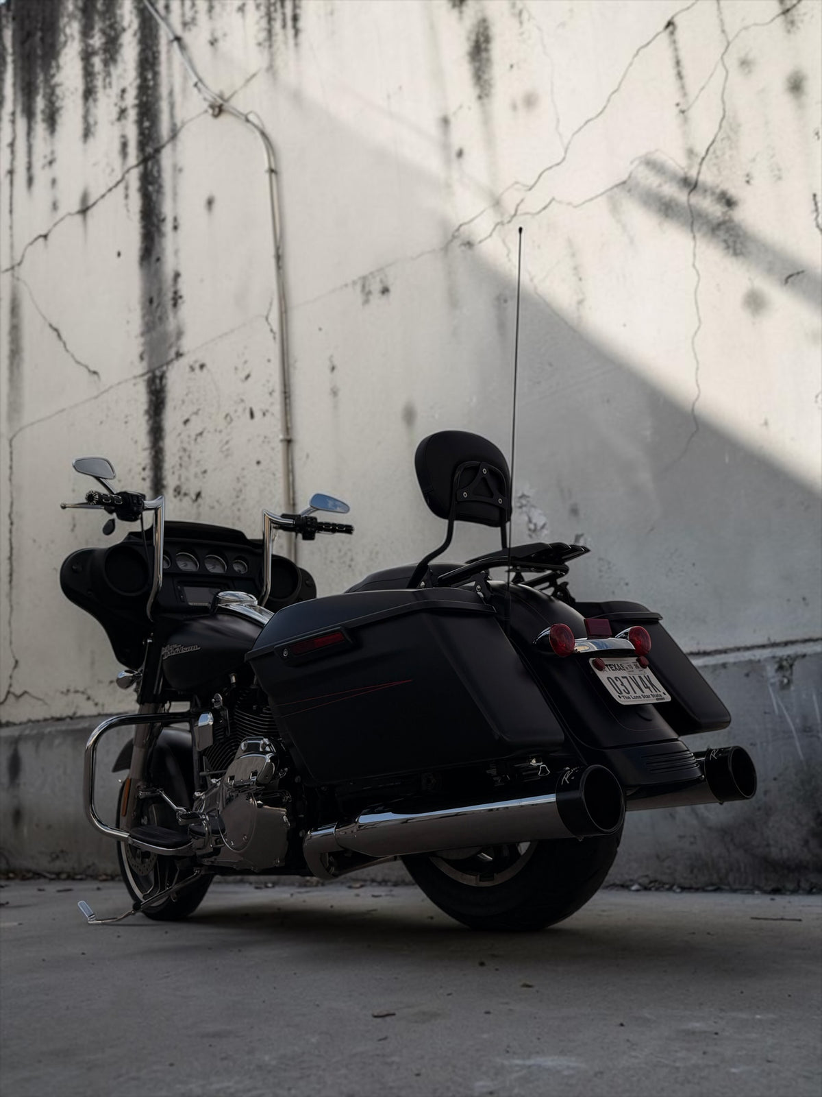 Harley Davidson Street Glide | Matte BLK/RED