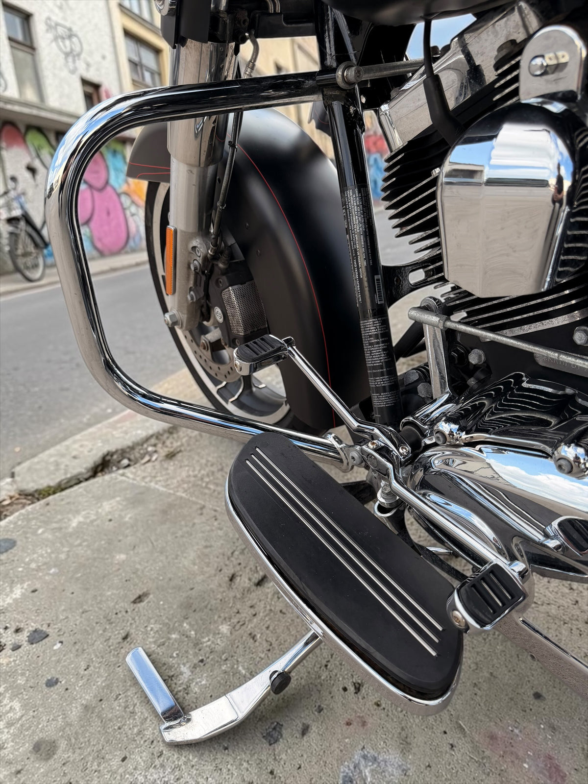 Harley Davidson Street Glide | Matte BLK/RED