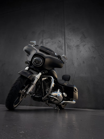 Harley Davidson Street Glide | Matte BLK/RED
