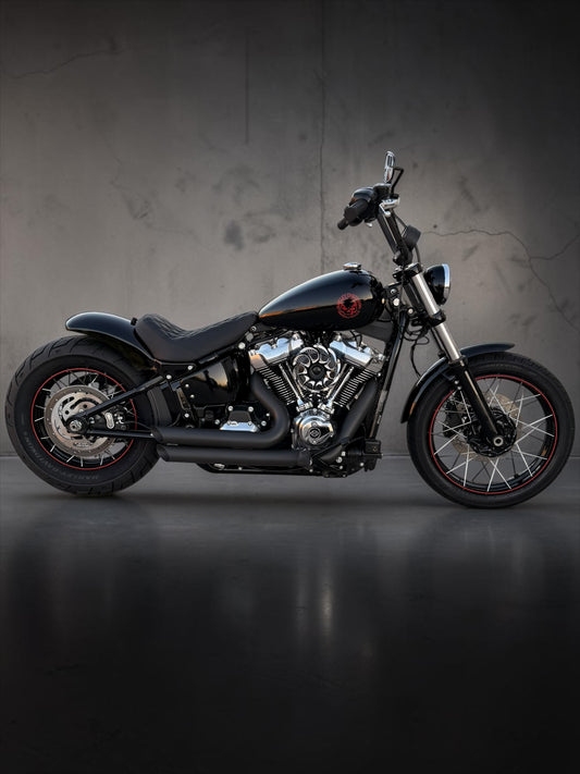 Harley Davidson Softail Street Bob | Red Hound