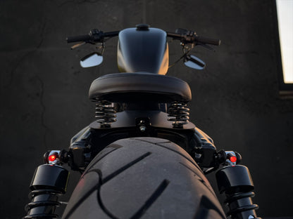 Harley Davidson Sportster Iron 883 | King of Bobbers No. V - Nandez