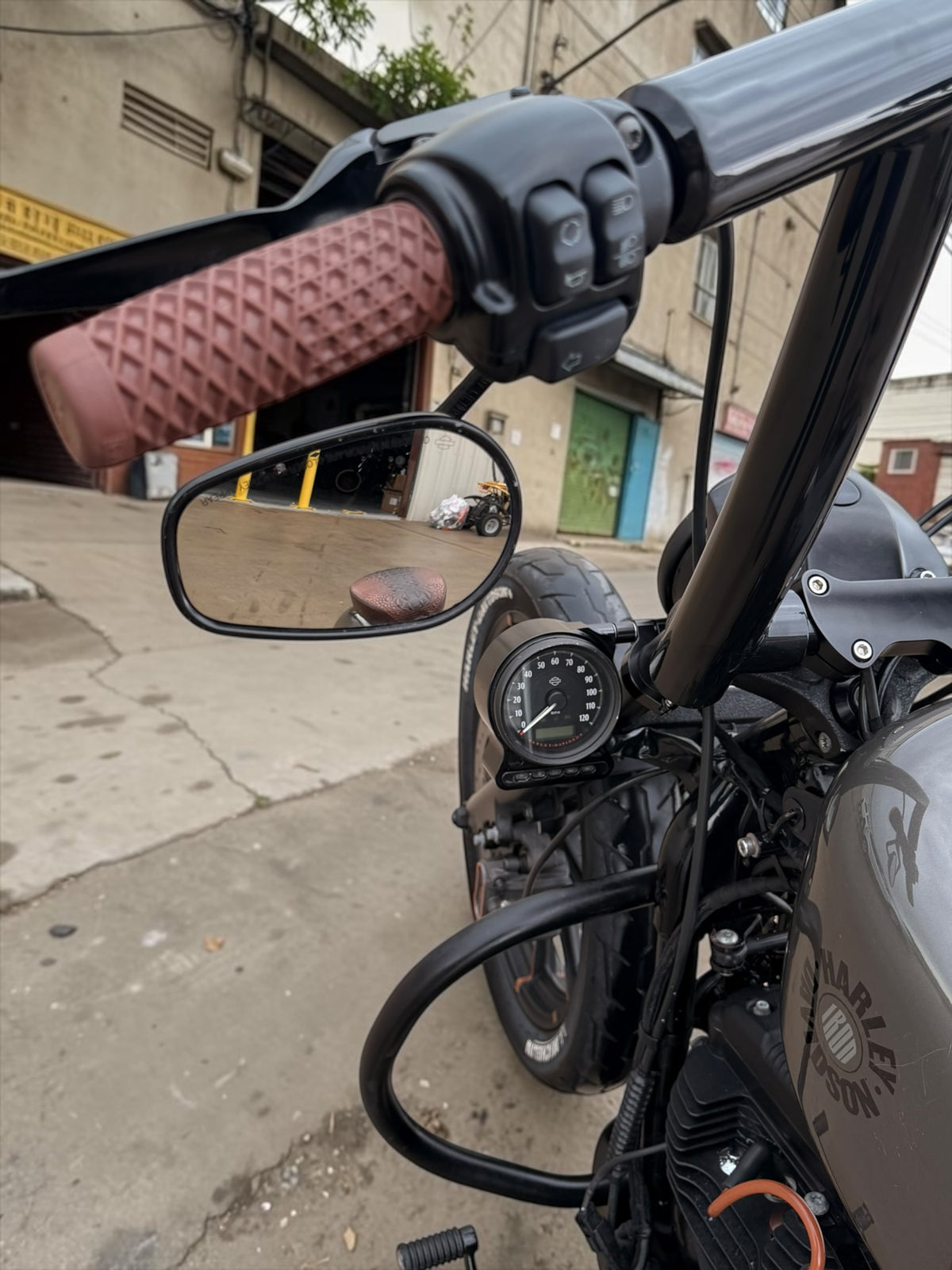 Harley Davidson Sportster Iron 883 | MCP Signature