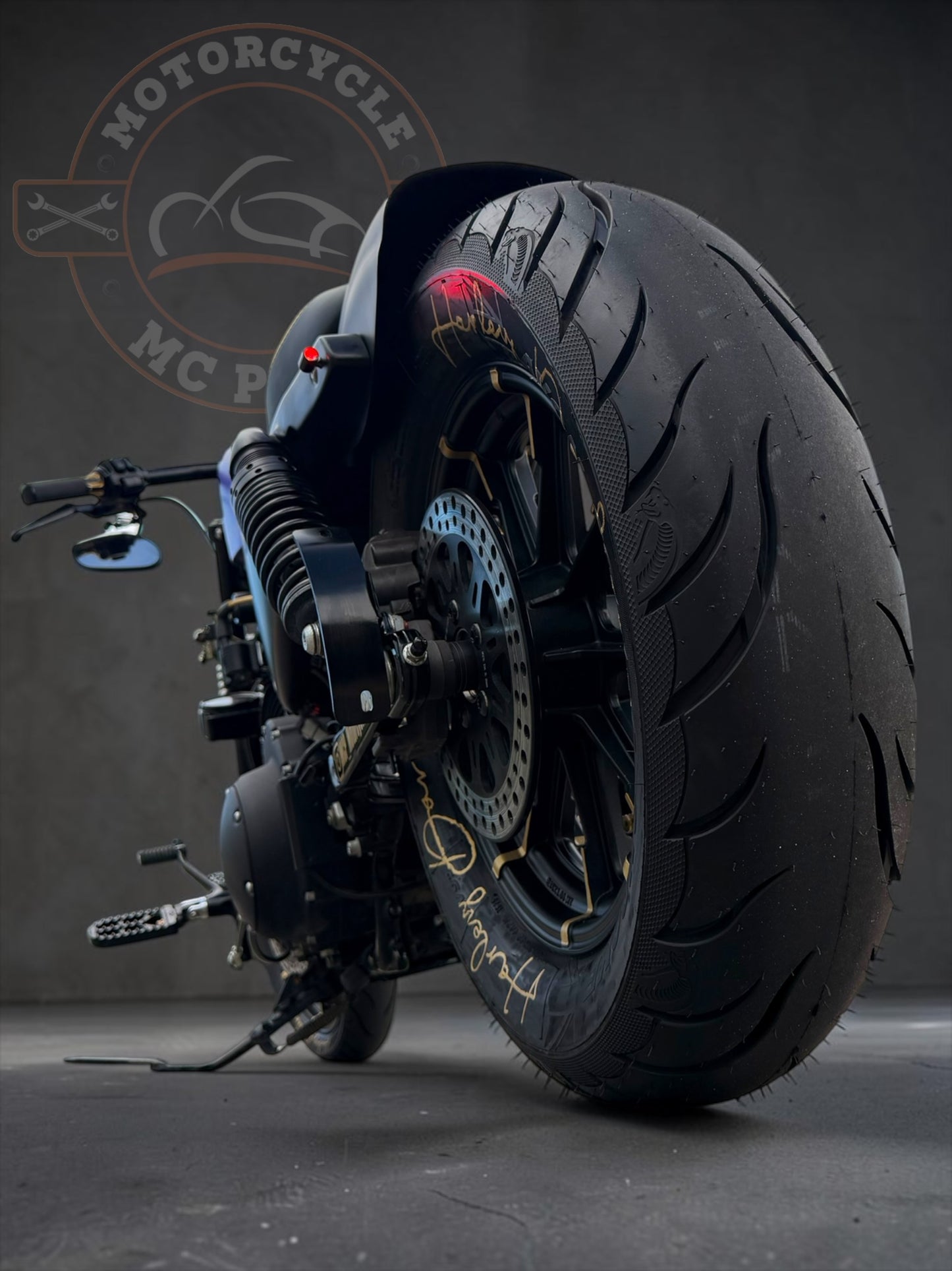 Harley Davidson Iron 1200 Stage 1 - Bobber | Purple Gecko