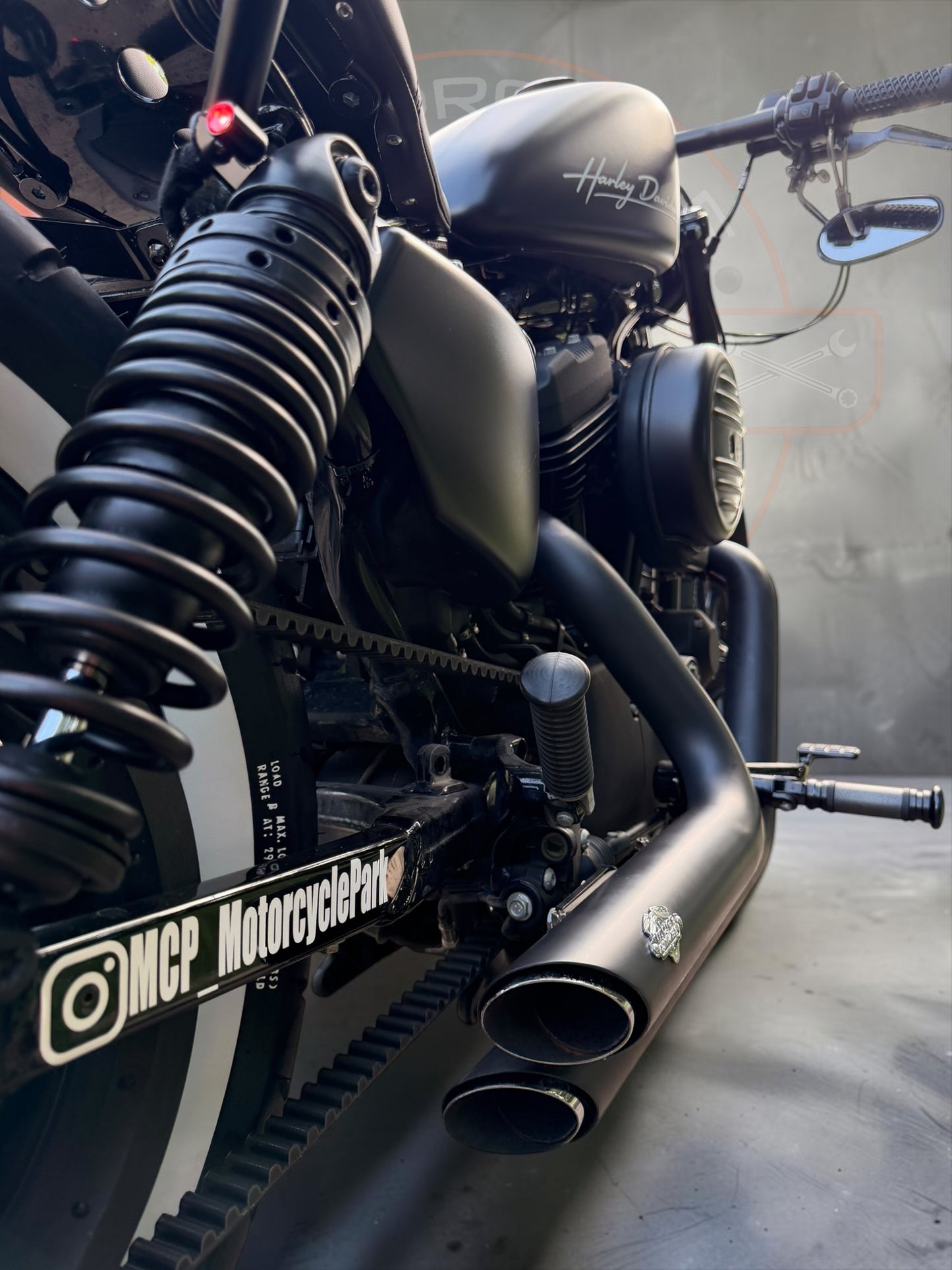 Harley Davidson Iron 1200 - Bobber | Nandez
