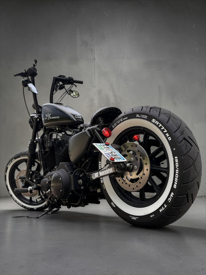 Harley Davidson Sportster Iron 883 | King of Bobbers No. X - Nandez V2