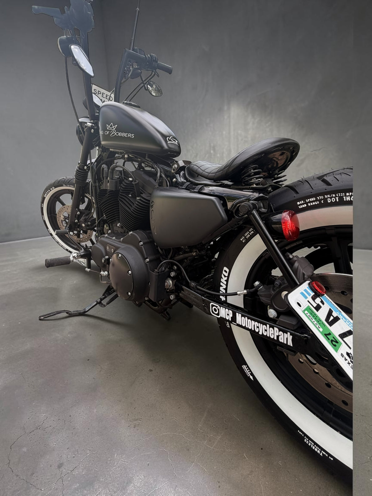 Harley Davidson Sportster Iron 883 | King of Bobbers No. X - Nandez V2