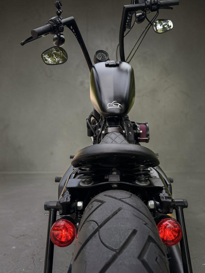 Harley Davidson Sportster Iron 883 | King of Bobbers No. X - Nandez V2