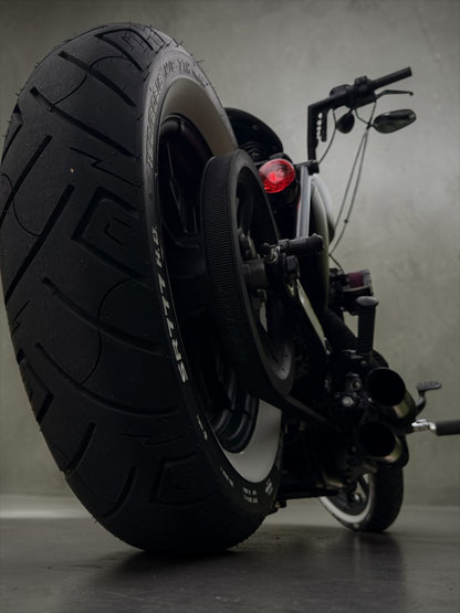 Harley Davidson Sportster Iron 883 | King of Bobbers No. X - Nandez V2