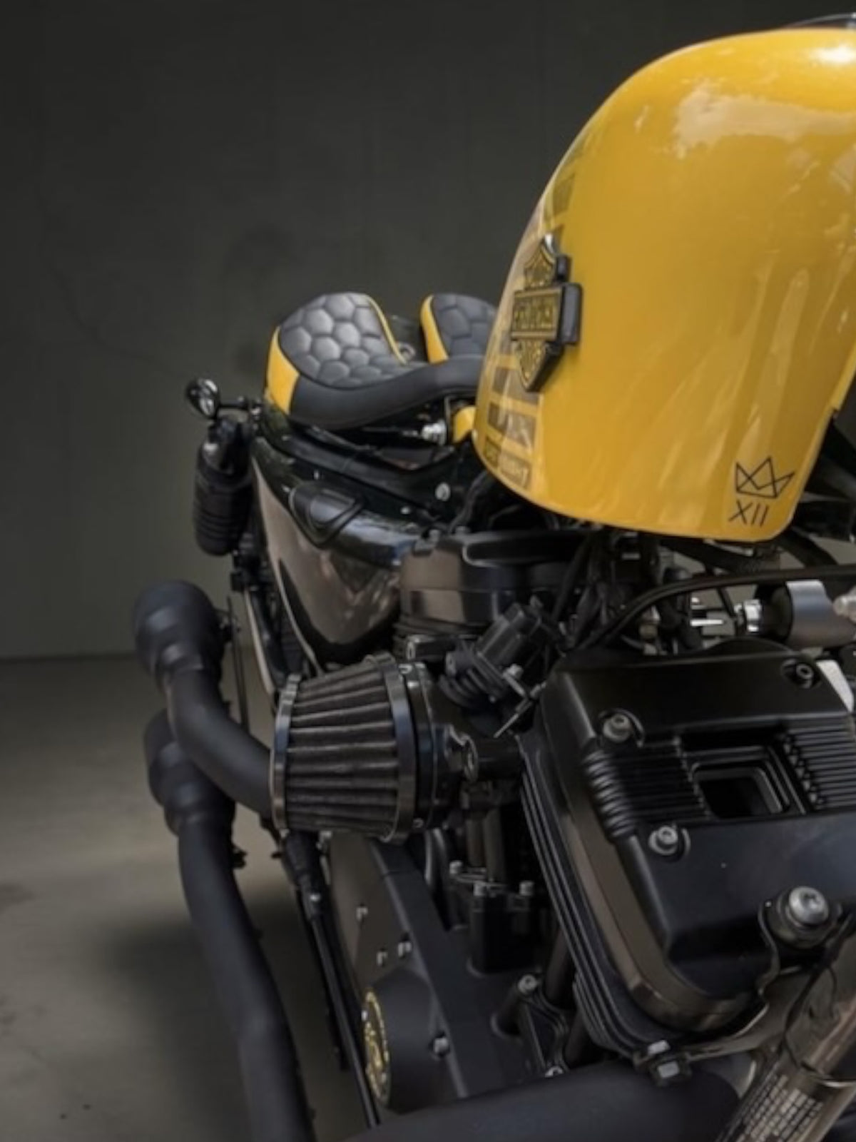 Harley Davidson Sportster 48 | King of Bobbers No. VII - Bumblebee