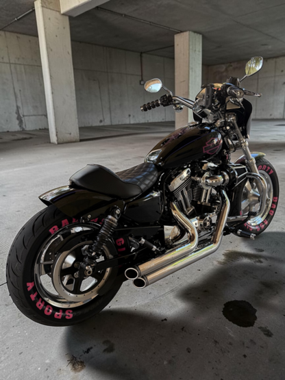 Harley Davidson Sportster XL1200 Low | King of Bobbers No. XIV - Badass Girls