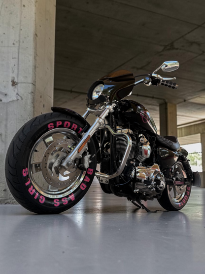 Harley Davidson Sportster XL1200 Low | King of Bobbers No. XIV - Badass Girls