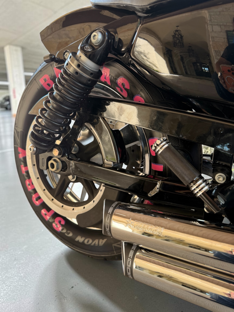 Harley Davidson Sportster XL1200 Low | King of Bobbers No. XIV - Badass Girls