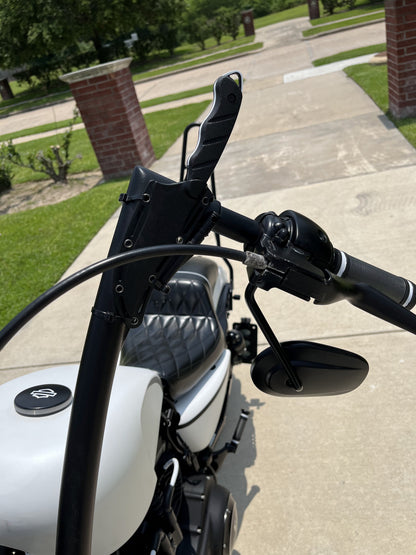Harley Davidson Sportster Iron 883 | Flat White